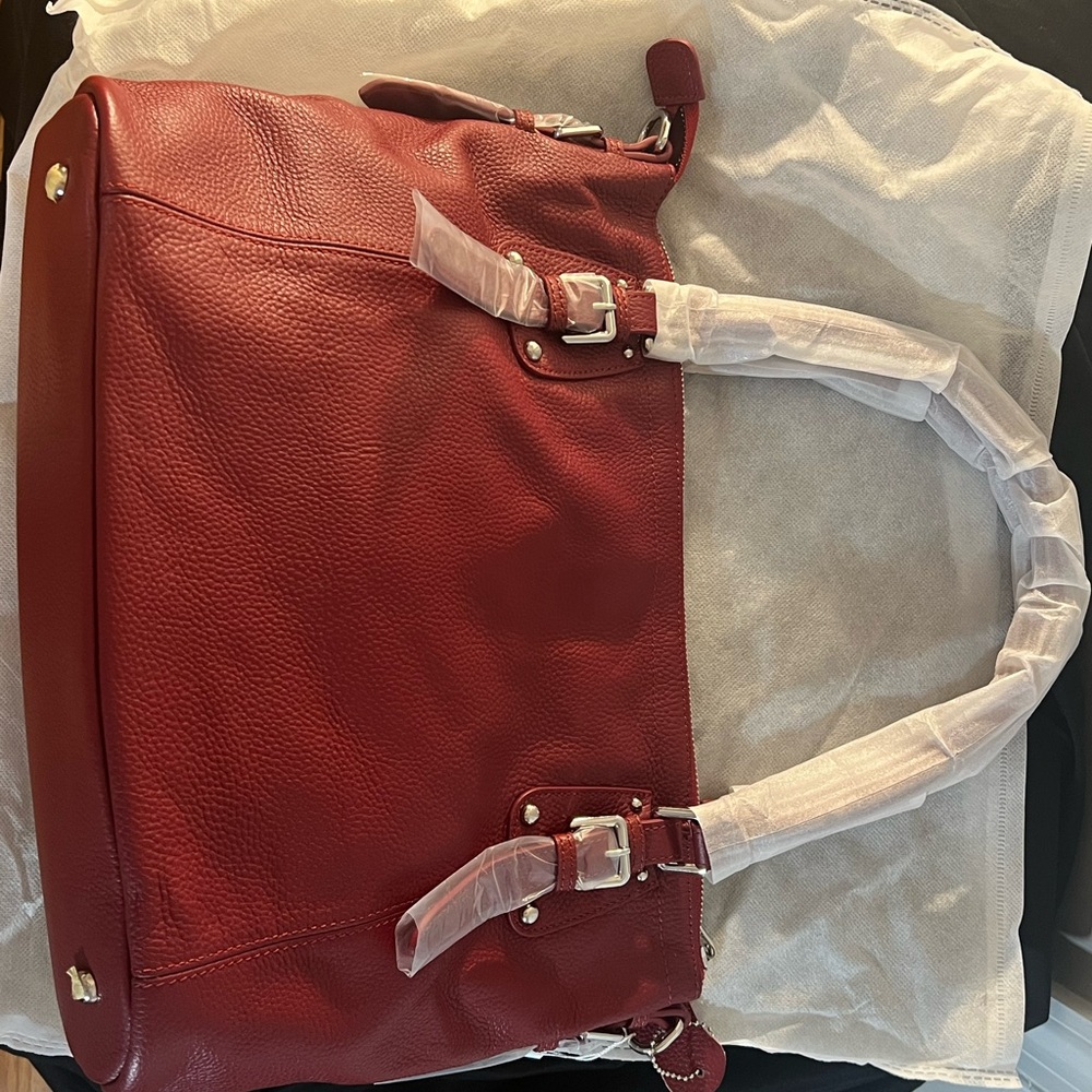 Heshe Leather Shoulder Tote - Picture 3 of 11